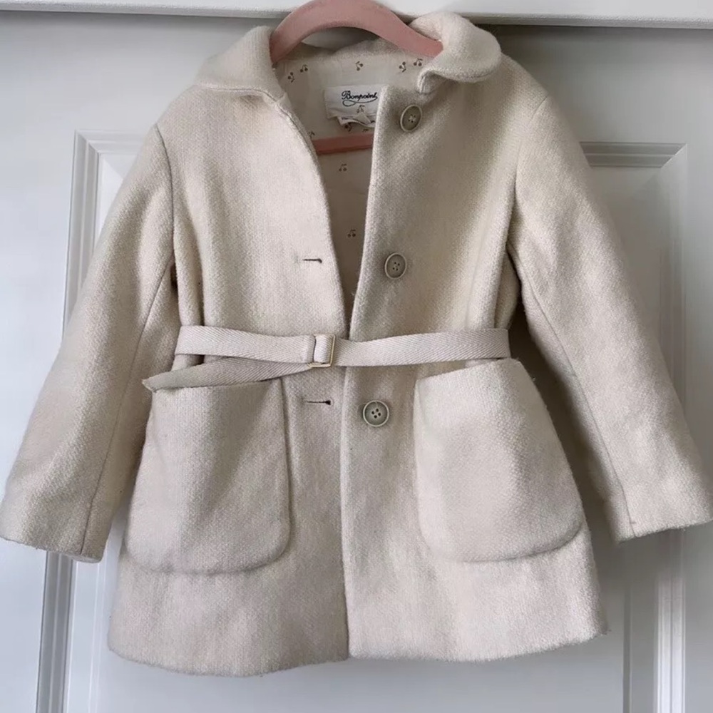 Baby girls Bonpoint coat , it’s in good condition comfortable